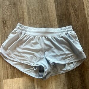 Lululemon Hotty Hot Shorts Low Rise 2.5”